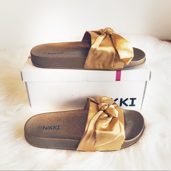 NIB Gold Satin Bow Slide Sandals | Women’s Size 8 | NIKKI | Luxe Slip-On Slider - Picture 4 of 8